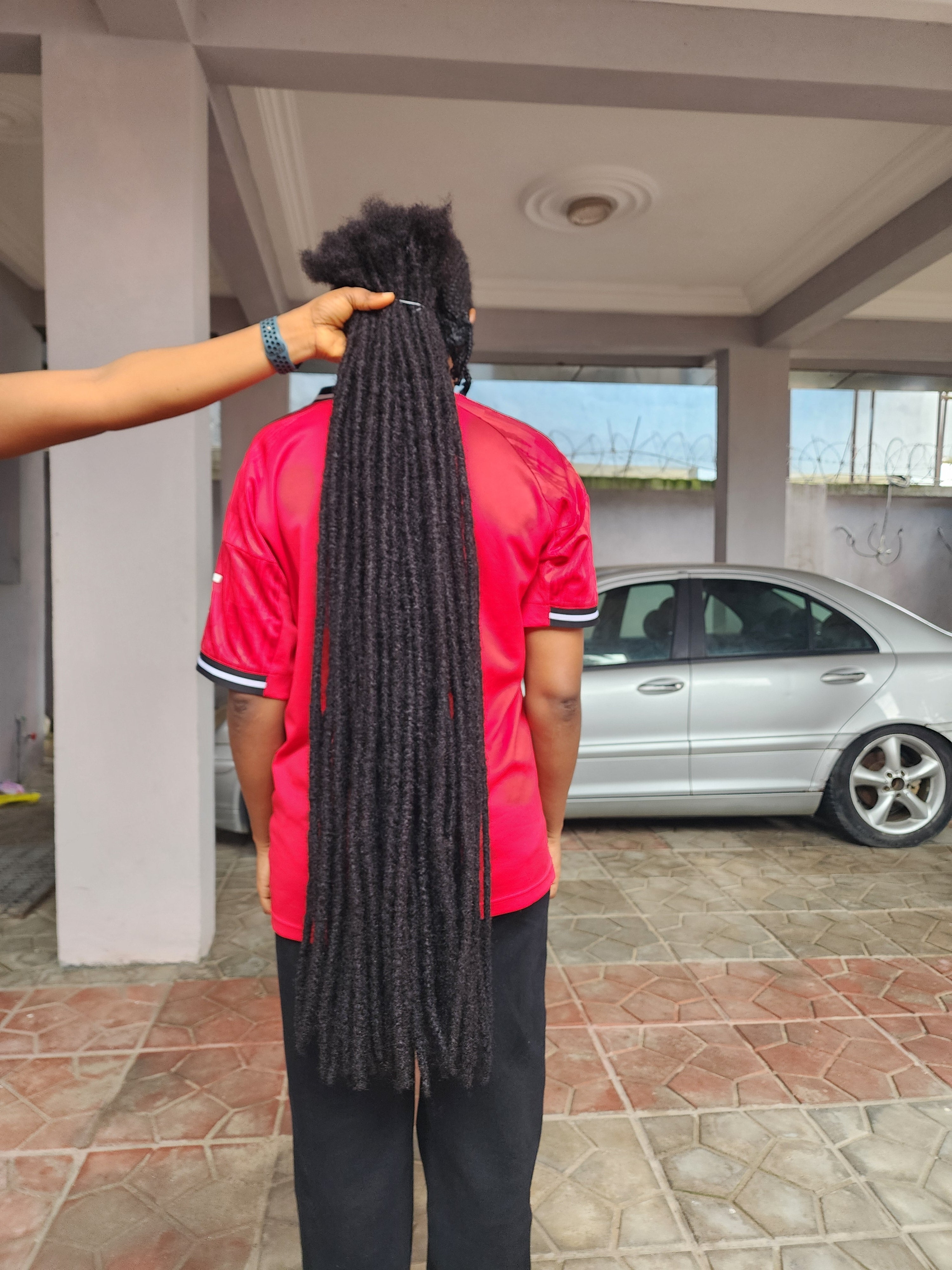 100 Regular Locs | Medium 0.8cm | Color 1B | 100% Human Hair